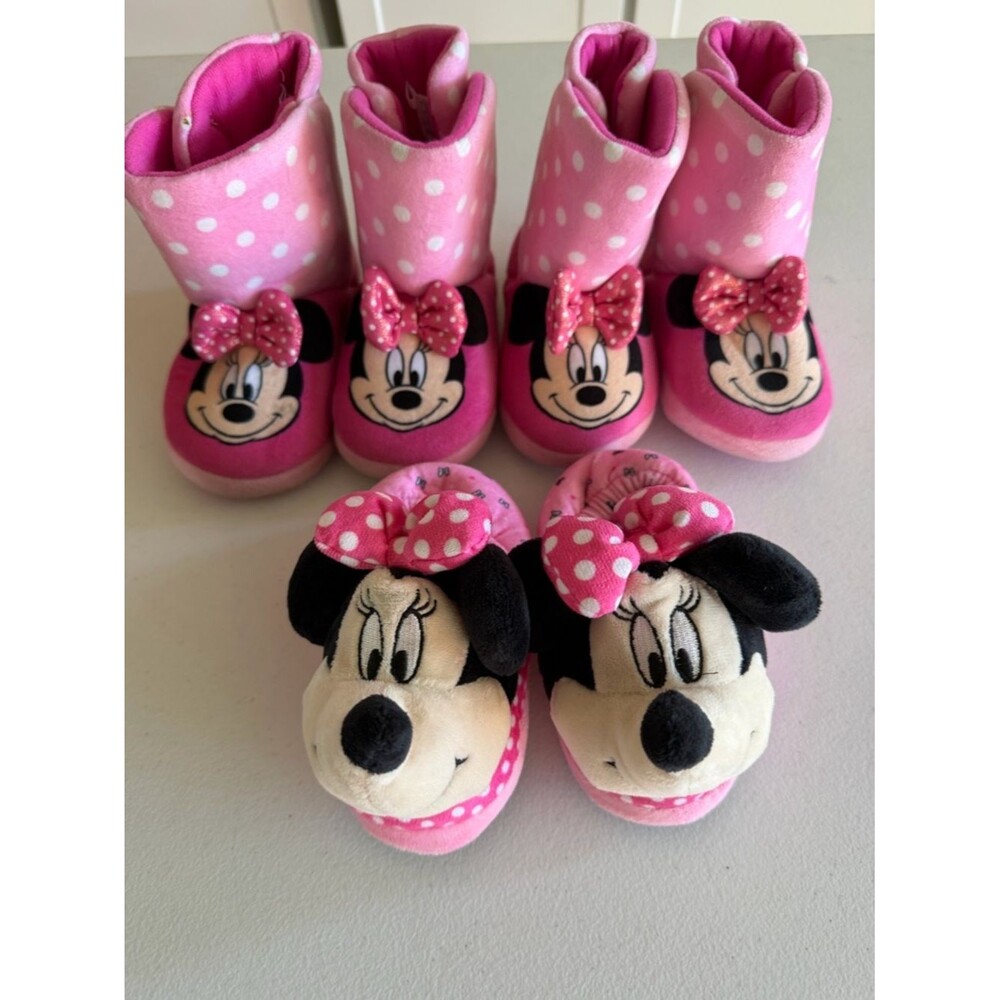 Disney Minnie Plush Slippers in Bright Pink 3 pairs size 7/8, 9/10 bundle